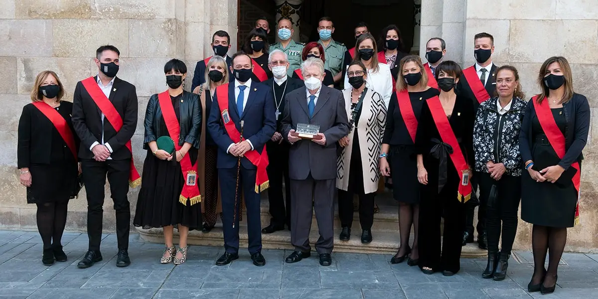 Miguel &Aacute;ngel Navarro Tallero, nieto del ilustre arquitecto Miguel &Aacute;ngel Navarro P&eacute;rez, recibi&oacute; el Premio Ciudad de Tarazona