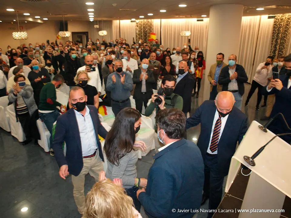 Visita de Macarena Olona (VOX) a Tudela 05