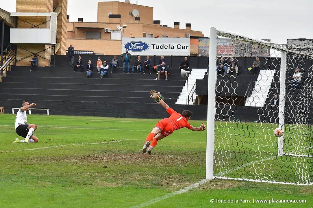 Caballero consiguiendo el empate a 1