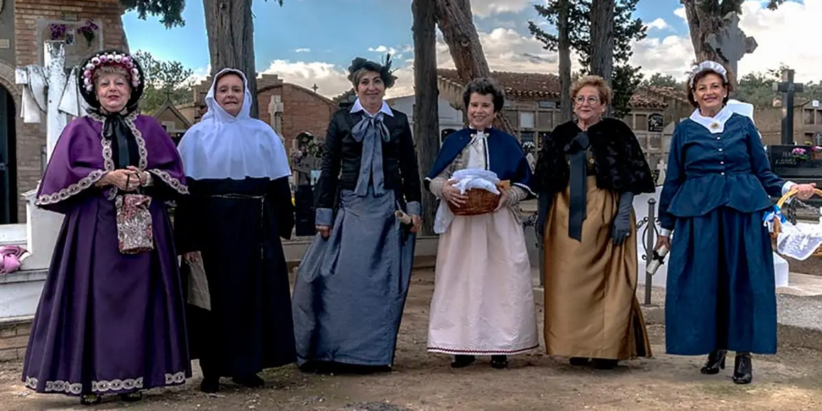 Los corellanos se apuntan al turismo necrol&oacute;gico
