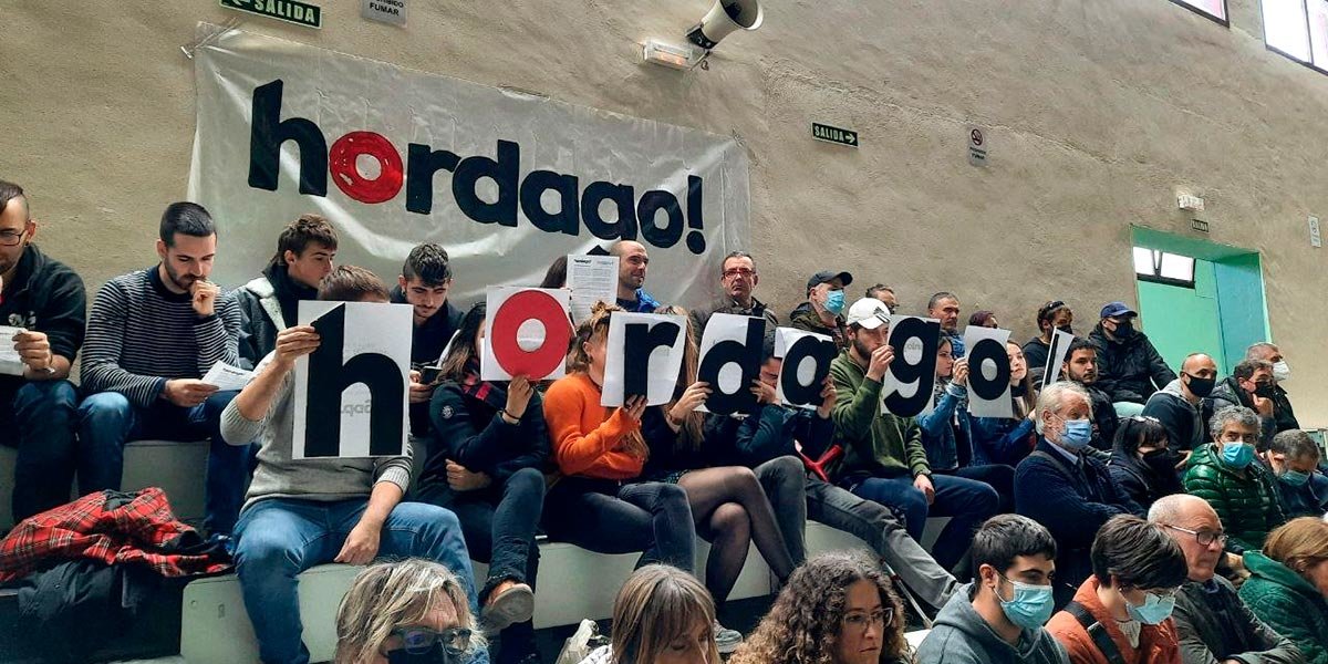 Docenas de personas de la Ribera y Zona Media acudieron a la Declaración de Cortes