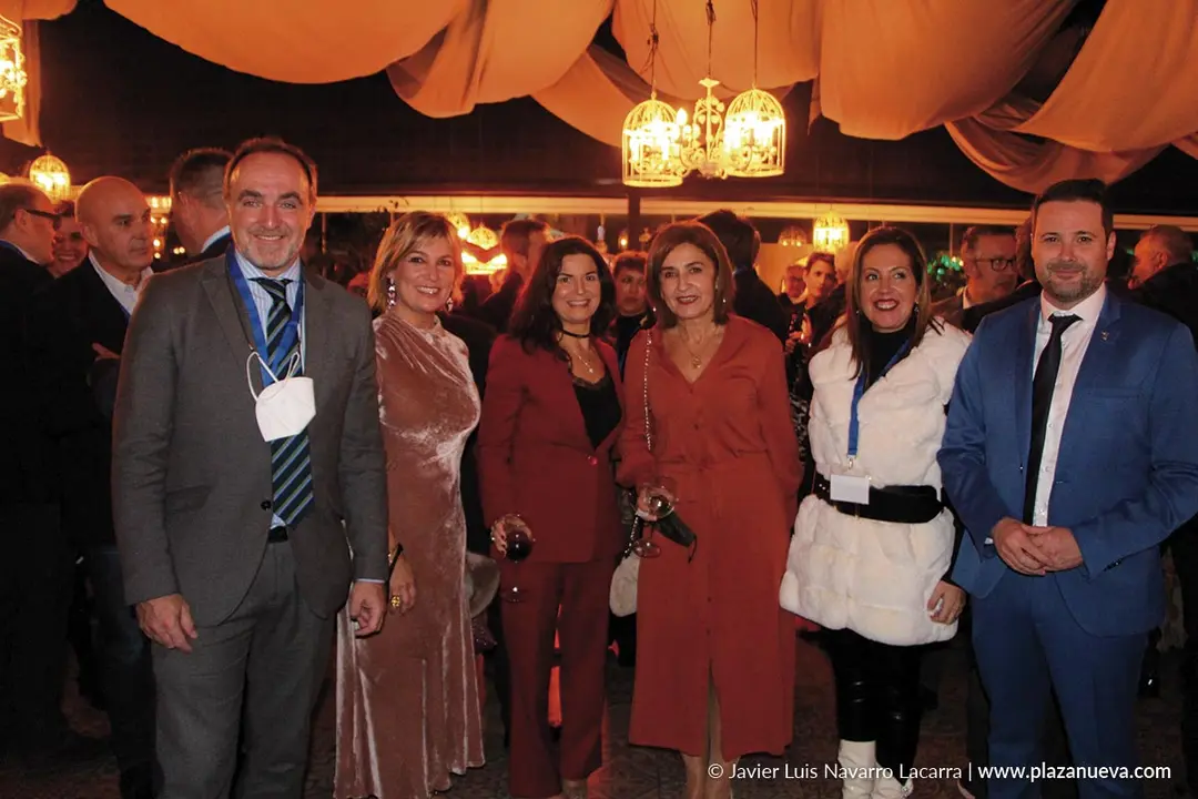 Javier Esparza (UPN), Laura Sand&uacute;a (Aceites Sand&uacute;a), Maribel Garc&iacute;a Malo (UPN), Yolanda Ib&aacute;&ntilde;ez (UPN), Elia Vallejos (R&iacute;o Valle) y Alejandro Toquero (Alcalde de Tudela)