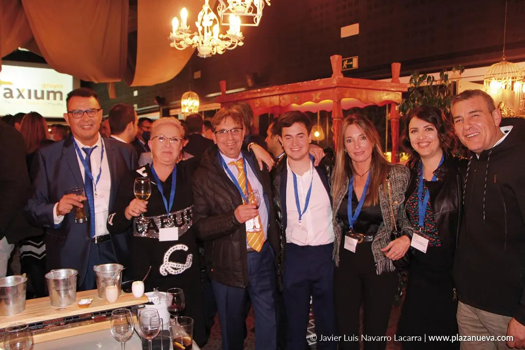 &Oacute;scar Caparroso, Isabel Jim&eacute;nez (Transformados Ruiz), F&eacute;lix Milagro y Gonzalo Milagro (MiSeguro), Marisa Jim&eacute;nez (Transformados Ruiz), Virginia Falces (Desinfecciones Triple D) y Roberto Iriz (Desinfecciones Triple D)