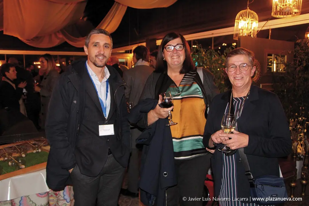 Sergio Villava (EDER), Pilar Irigoyen (Sodena) y Teresa Os&eacute;s (Bobinados Os&eacute;s)