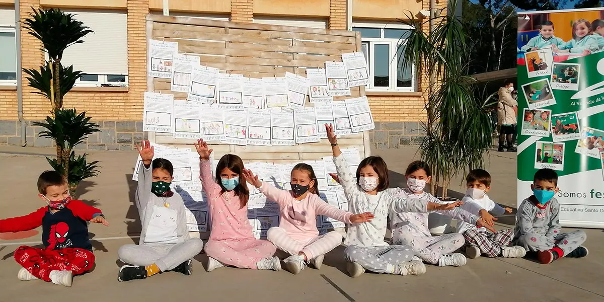 Los alumnos de Primaria de La Anunciata acudieron al colegio en pijama 1
