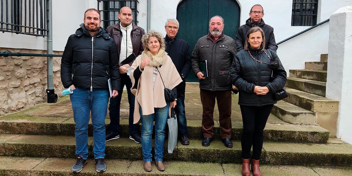 Miembros de la Asociación de amigos del patrimonio arquitectónico de la Ribera de Navarra-Ribera Nostra