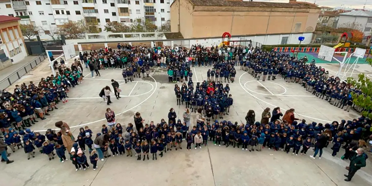 El acto se grab&oacute; con un dron para hacer un plano cenital desde lo alto