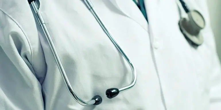 m&eacute;dico doctor fonendoscopio