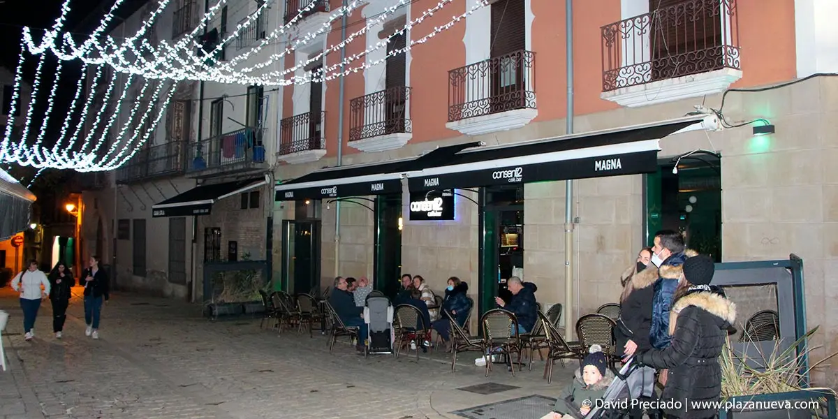 Encendido de luces de Navidad en Plaza Mercadal   Calle Leache