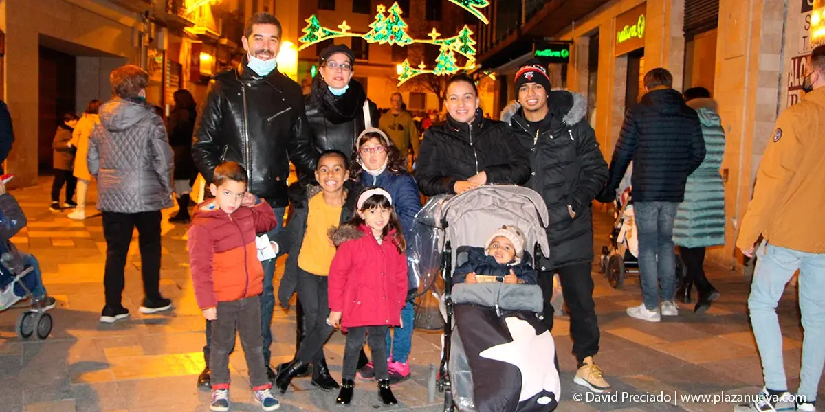 Encendido de luces de Navidad en Yanguas y Miranda