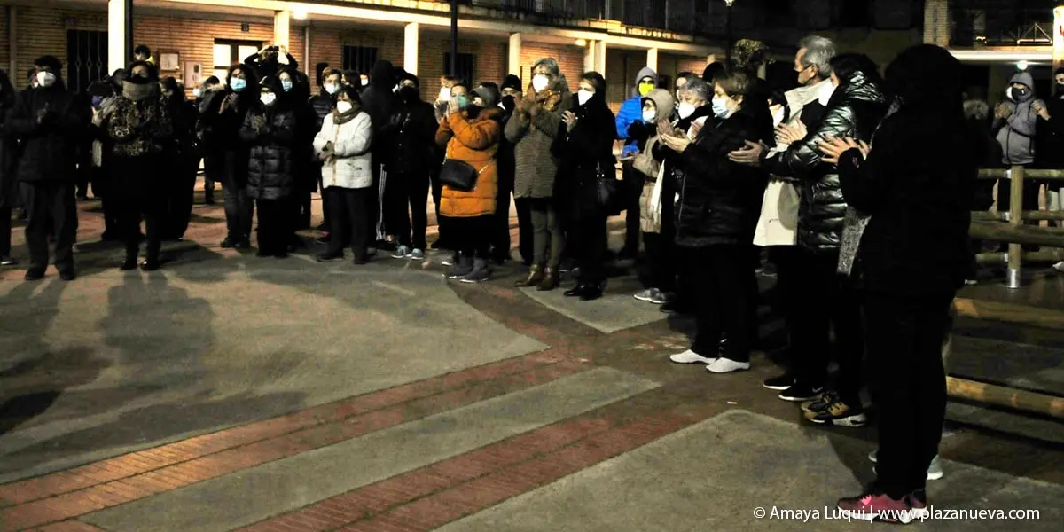 Manifestaci&oacute;n contra el asesinato de Sara Pina en Caparroso 1