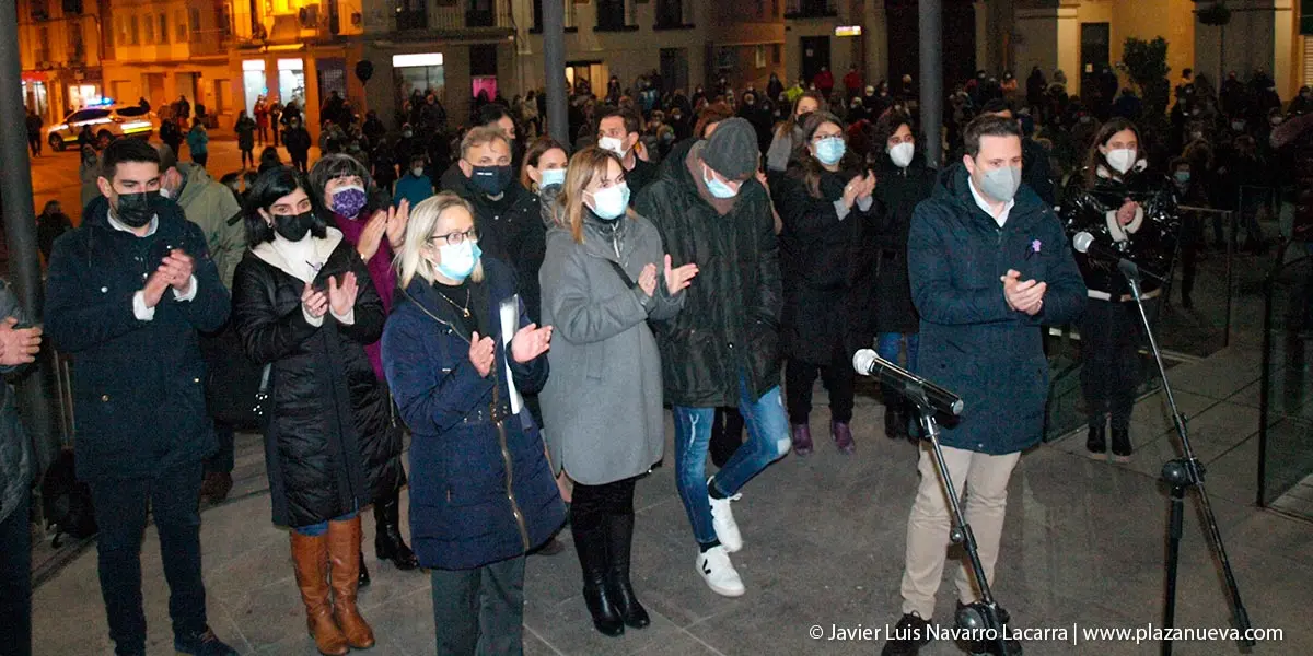 Manifestaci&oacute;n contra el asesinato de Sara Pina en Tudela 9