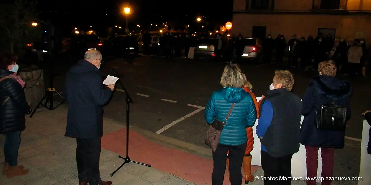 Manifestaci&oacute;n contra el asesinato de Sara Pina en Murchante 3