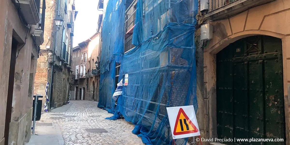 Edificios como los de la calle R&uacute;a, en los que recientemente se produjeron derrumbes en dos ellos, evidencian la urgencia de una actuaci&oacute;n