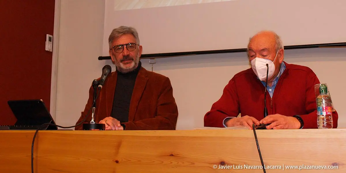 Koldo Mart&iacute;nez en su charla en Tudela