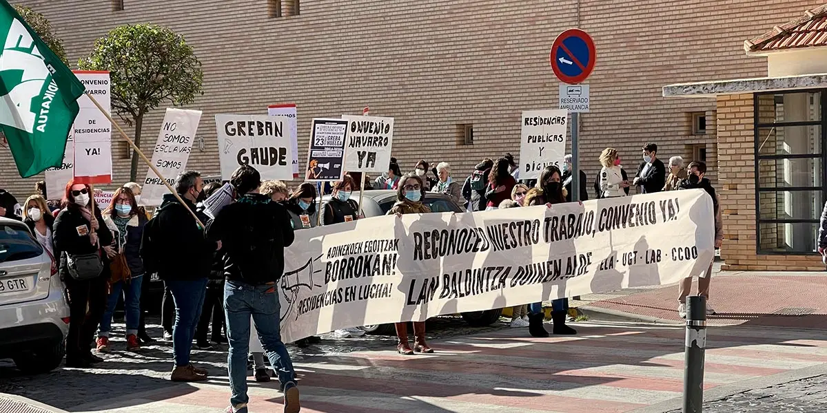 manifestacion huelga residencia sindicato anciano