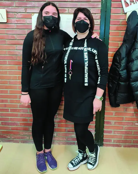  Mar&iacute;a Nevot y su tutora Est&iacute;baliz Clemente 