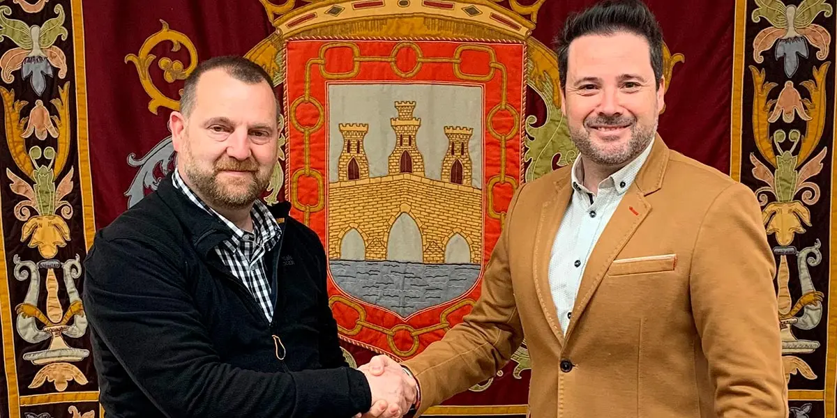 f&uacute;tbol CDM Clara Campoamor acuerdo CD Lourdes y Ayuntamiento