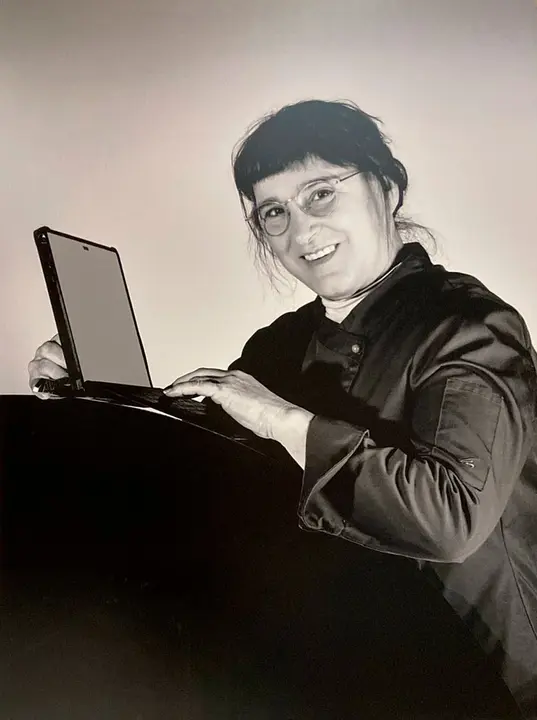 Consuelo Urmeneta Resa en la exposici&oacute;n de mujeres hosteleras