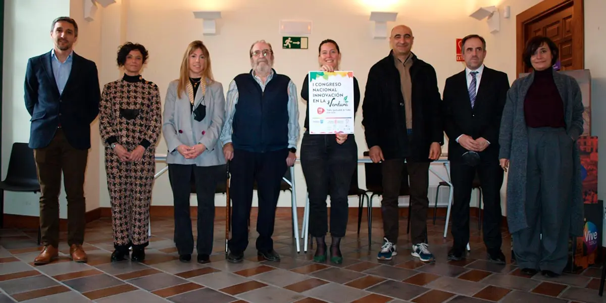 Participantes en el acto de presentaci&oacute;n del V Congreso de Verduras de Tudela