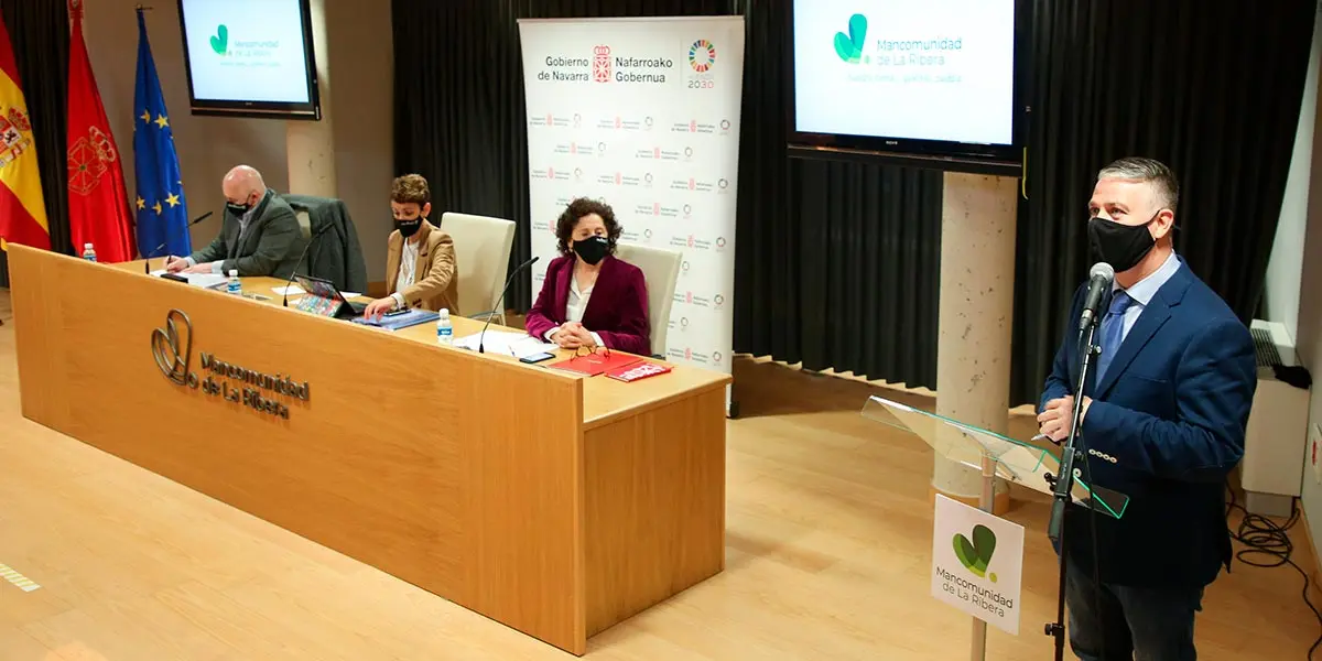 El vicepresidente Aierdi, la Presidenta Chivite, la consejera Maeztu y el presidente de la Mancomunidad de la Ribera, Fernando Ferrer