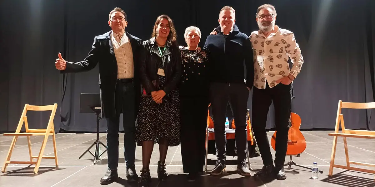 Asistentes a la presentaci&oacute;n del relato de Mari Carmen Eza en Ablitas