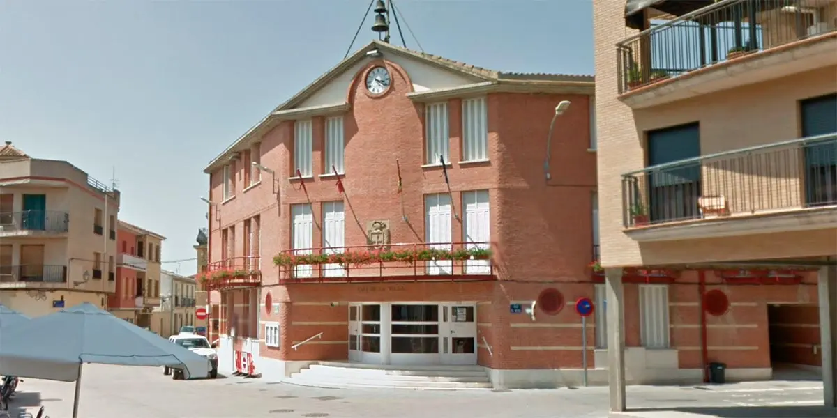 Ayuntamiento Fusti&ntilde;ana, situado en la plaza de los Fueros