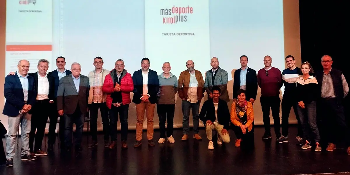 Reuni&oacute;n sobre tarjeta Kirol Plus