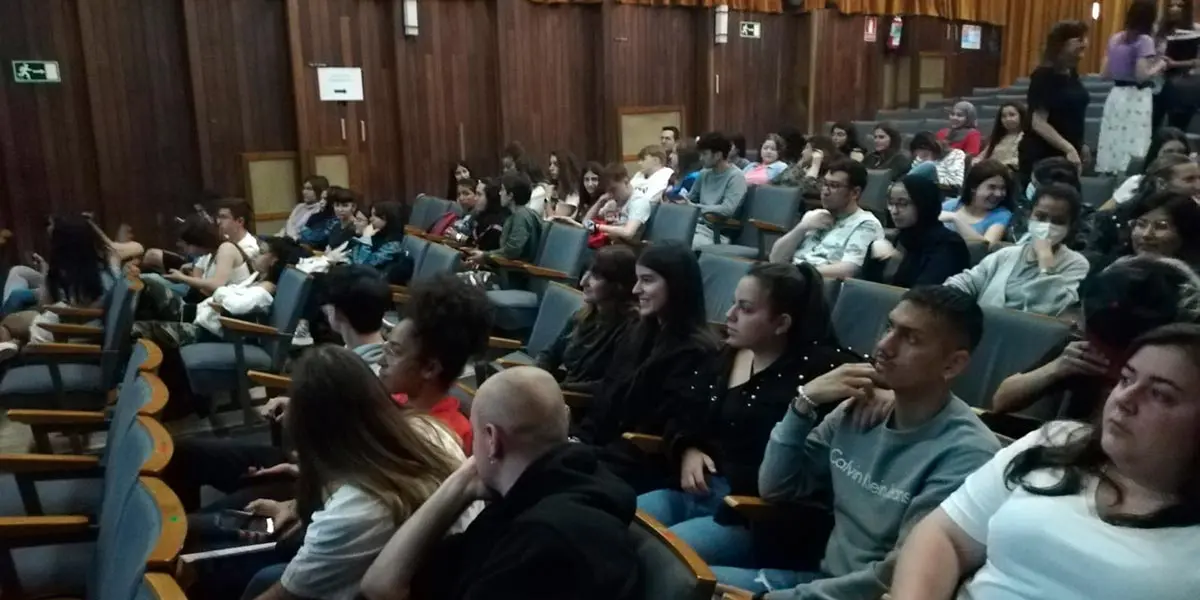 Alumnos de la ETI en las Jornadas Europeas, charla de la eurodiputada Idoia Villanueva