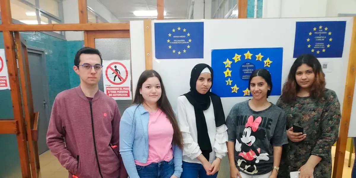 Alumnos de la ETI en las Jornadas Europeas, charla de la eurodiputada Idoia Villanueva