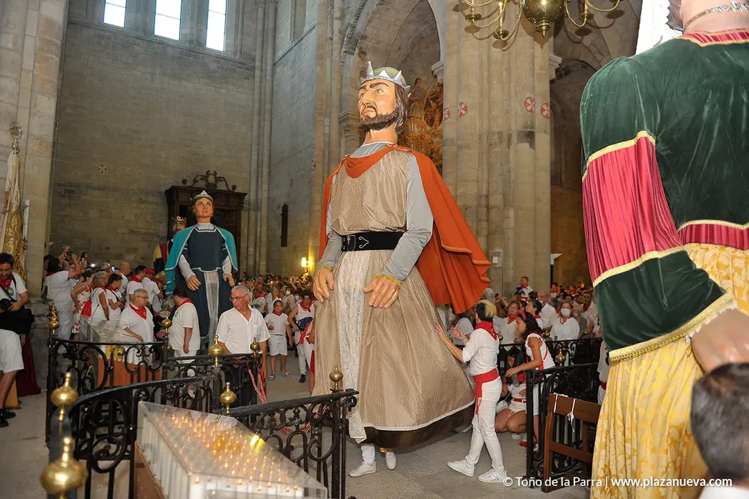 Gigantes en Novena, Fiestas Tudela 2022 - 1