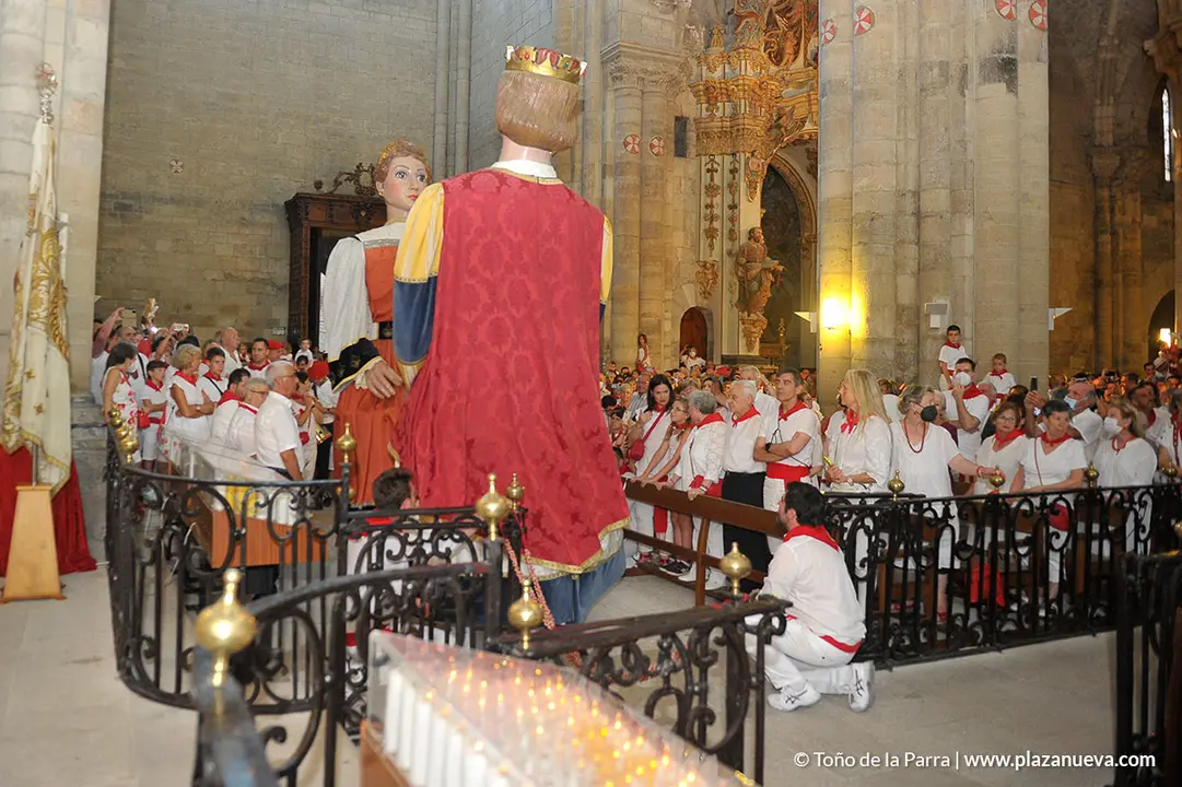 Fiestas de Tudela 2022, d&iacute;a 24: Baile Gigantes en Novena a Santa Ana