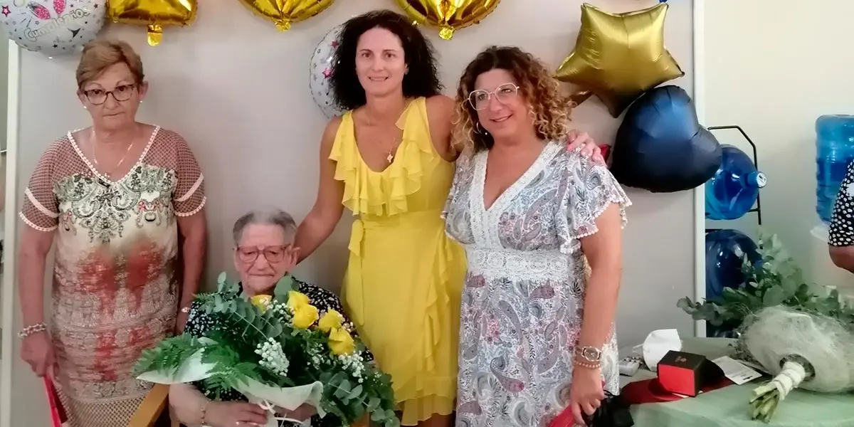Carmen Gelos Soret cumpli&oacute; 100 a&ntilde;os