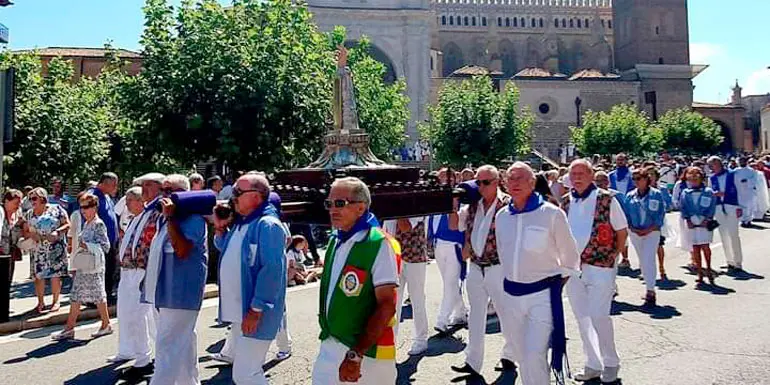 Las Pe&ntilde;as de Tarazona ser&aacute;n reconocidas por la Ciudad por su labor como ejes sociales y l&uacute;dicos de las fiestas