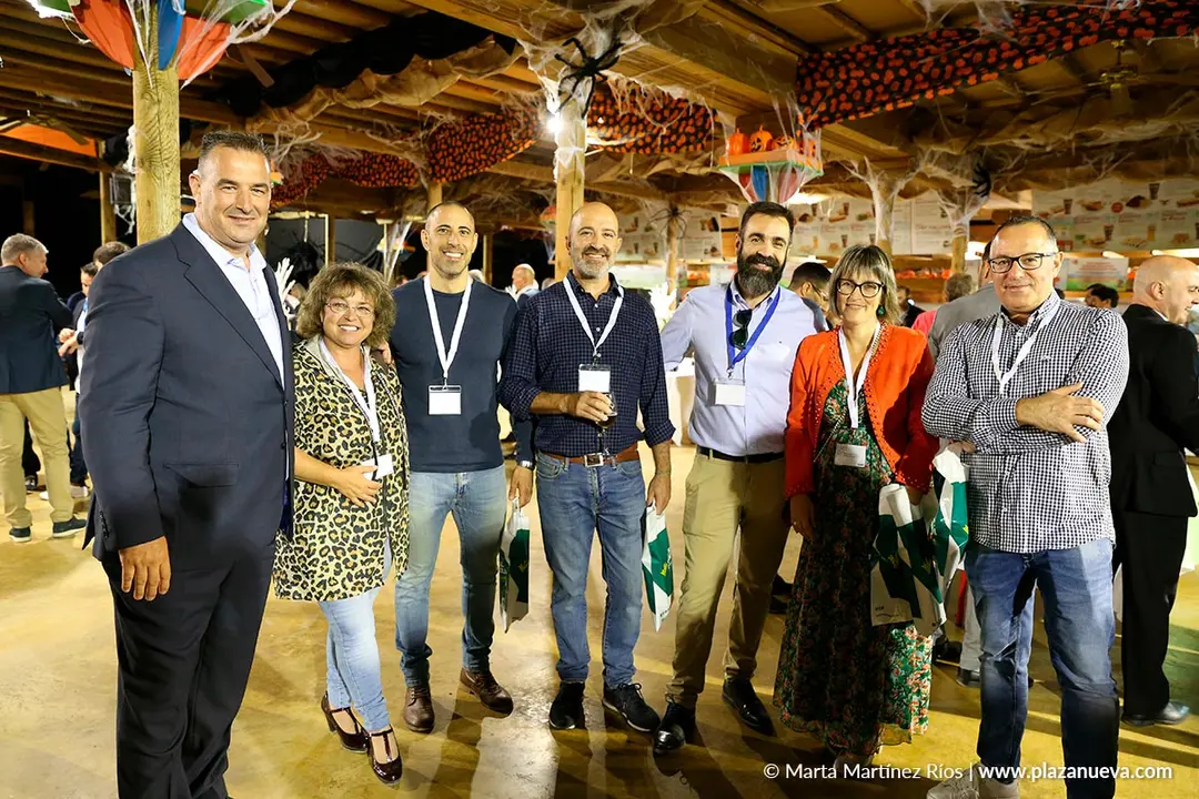 Rafael Loscos (Vicepresidente AER), Ana Marta Torres (Directora Sendaviva), Carlos Ibarra (Grupo AXIUM), &Oacute;scar Mart&iacute;nez (AXIUM), Nacho Escalada (AXIUM), Sheila Illera (AXIUM) y Josetxu Salvatierra (AXIUM)