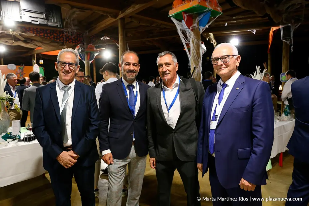 Juan Cruz (Jefe Polic&iacute;a Local Tudela), Jos&eacute; Bellido (Teniente Coronel Pol&iacute;gono de tiro Bardenas), Jos&eacute; Luis Carrillo (Jefe Comisar&iacute;a Polic&iacute;a Foral Tudela) y Pedro Mart&iacute;n (Capit&aacute;n Jefe 5&ordf; Compa&ntilde;&iacute;a de la Guardia Civil Tudela)