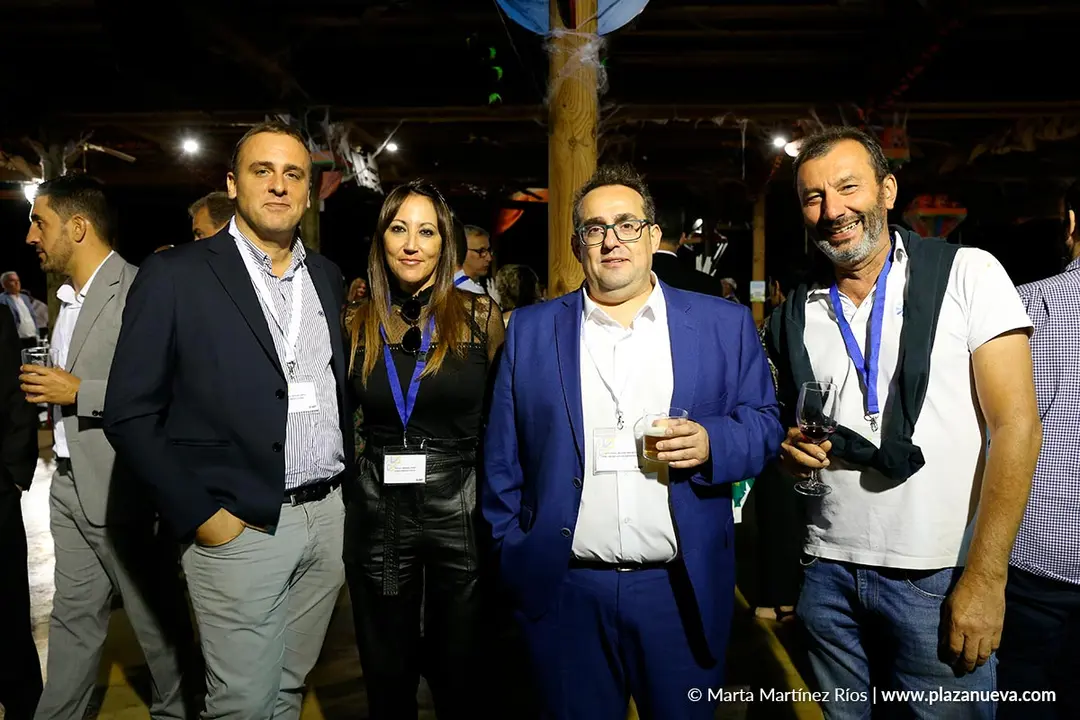 I&ntilde;igo Serrano (SINASE), Adelia Cardenal (Transformados Ruiz), Jos&eacute; &Aacute;ngel Milagro (Transformados Ruiz) y Philippe Blanquet (Chicorium)