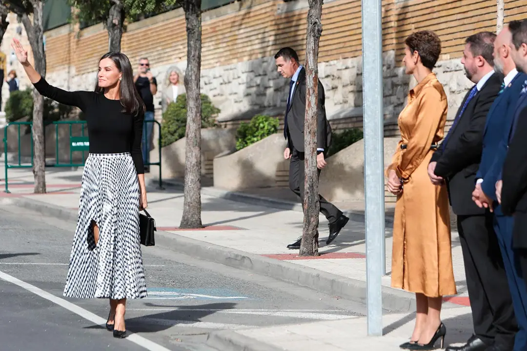 Tudela Visita Reina Letizia Opera Prima 2022 Saludo al p&uacute;blico 9
