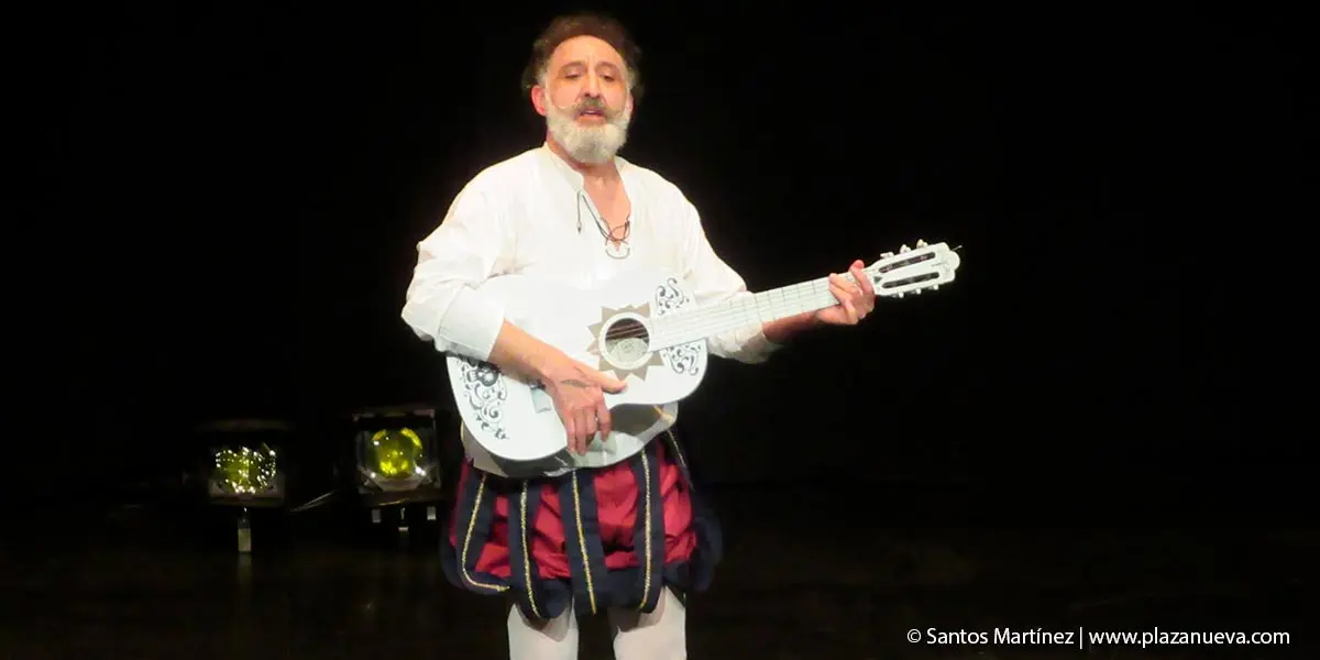 Lucas Eza interprentando su mon&oacute;logo de El Quijote