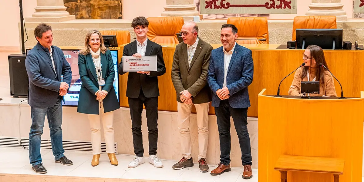 Txomin Z&aacute;rate debate La Rioja