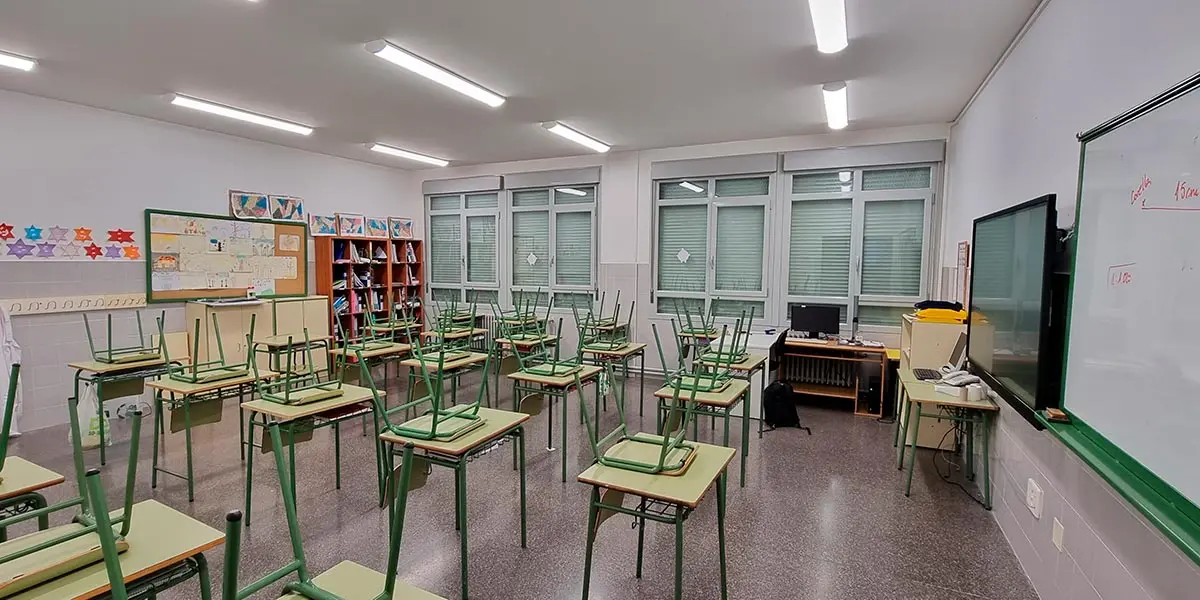 Corella colegio iluminaci&oacute;n 2