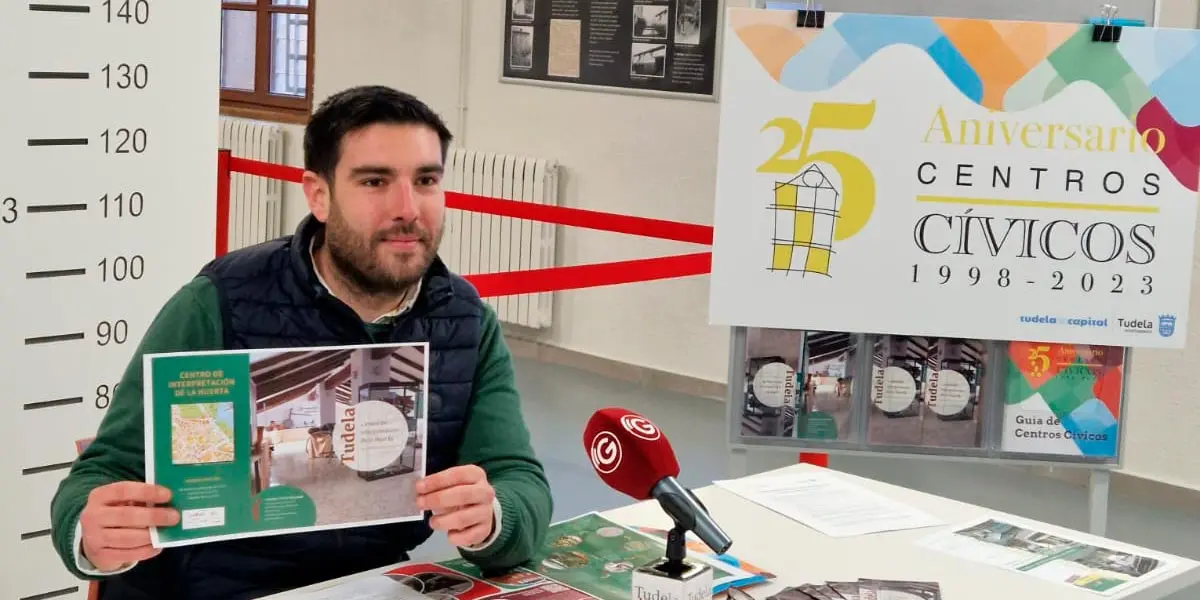 Mart&iacute;n L&oacute;pez Villacast&iacute;n present&oacute; la gu&iacute;a del Centro de Interpretaci&oacute;n de la Huerta de la Ribera de Navarra