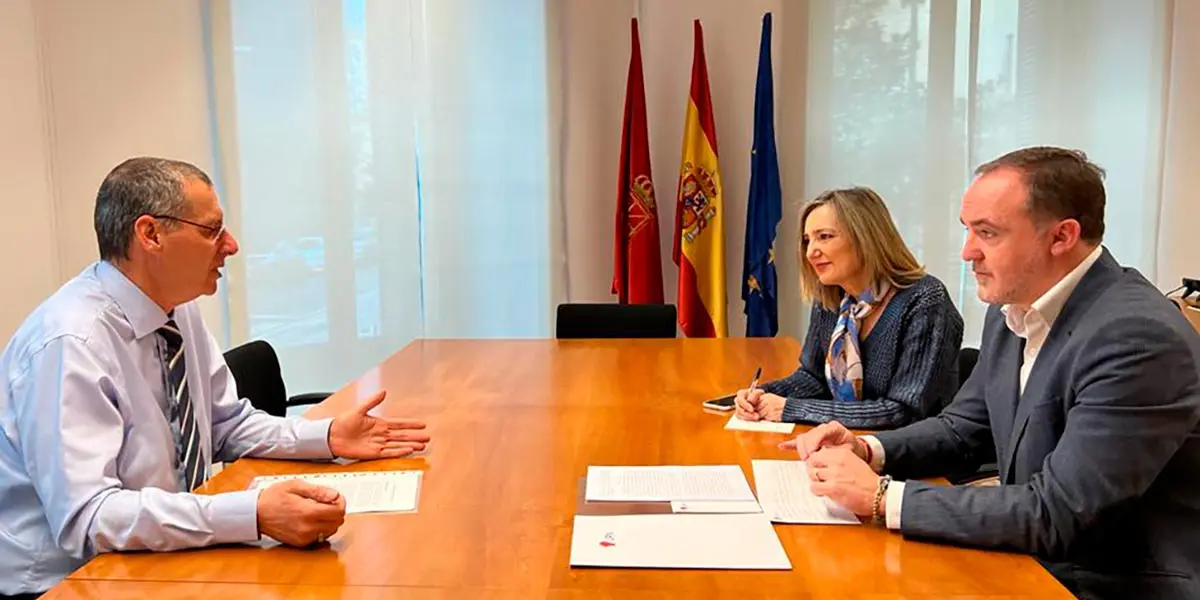 Reuni&oacute;n Esparza