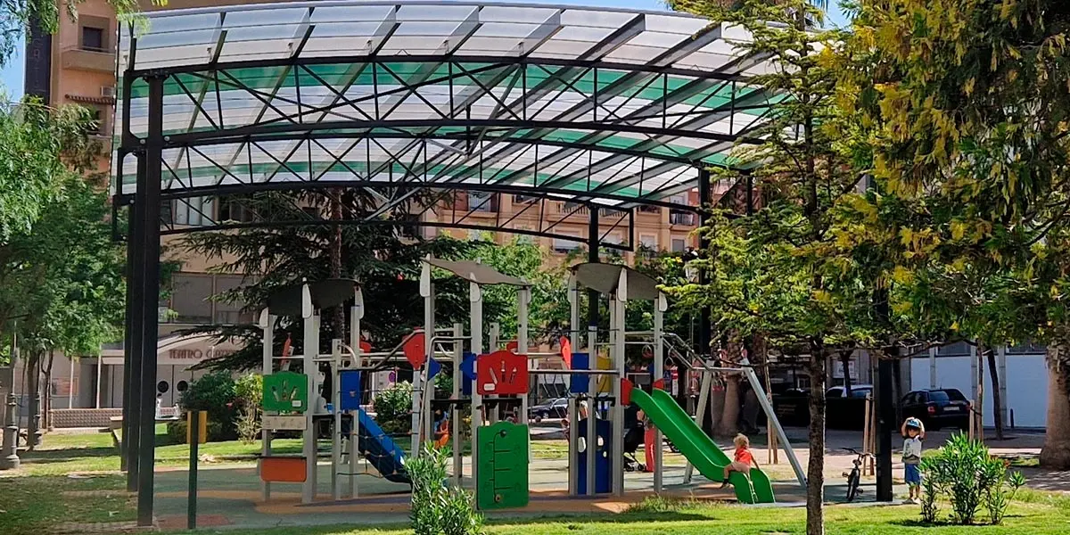 Parque infantil paseo Invierno