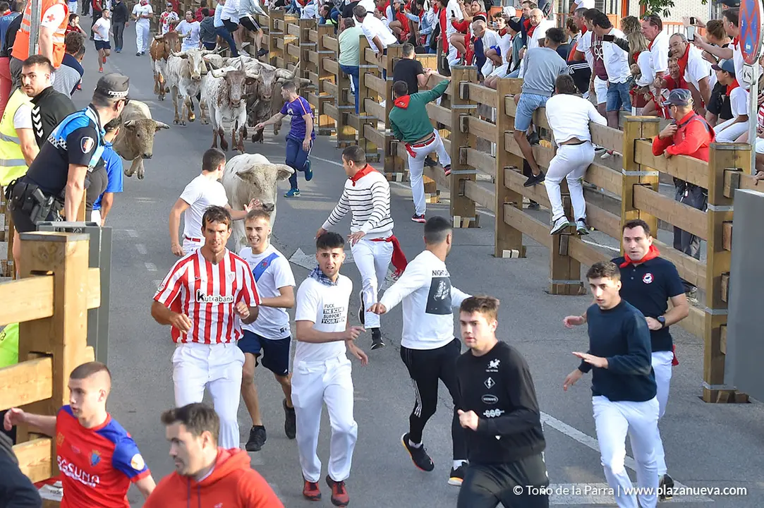 FIESTAS2023_25_ENCIERRO (6)