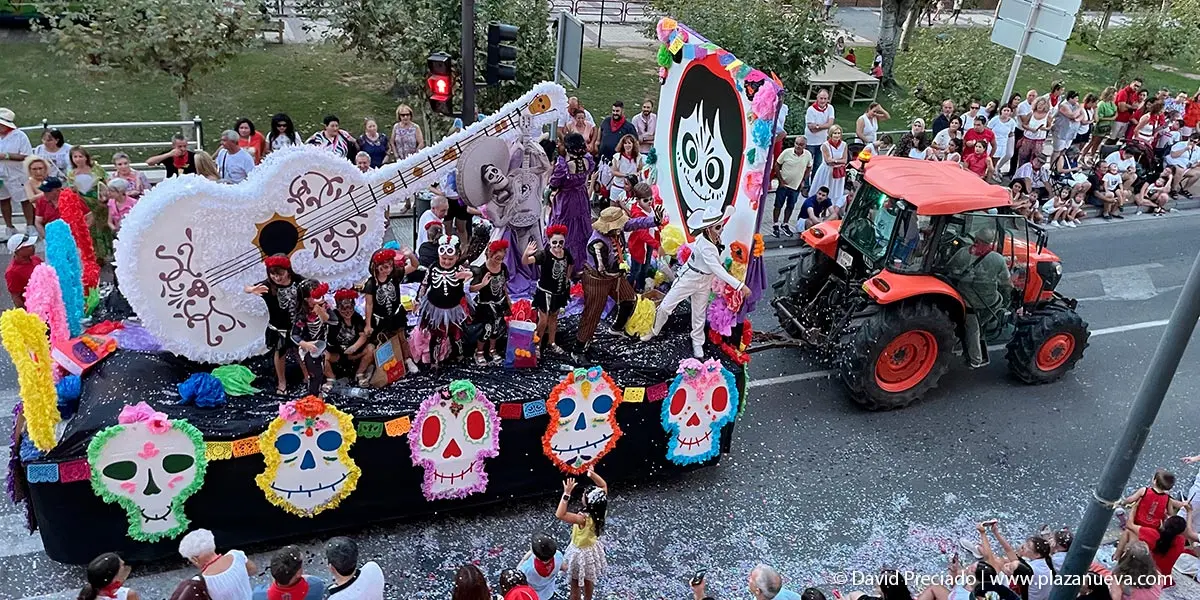 Desfile de carrozas 1