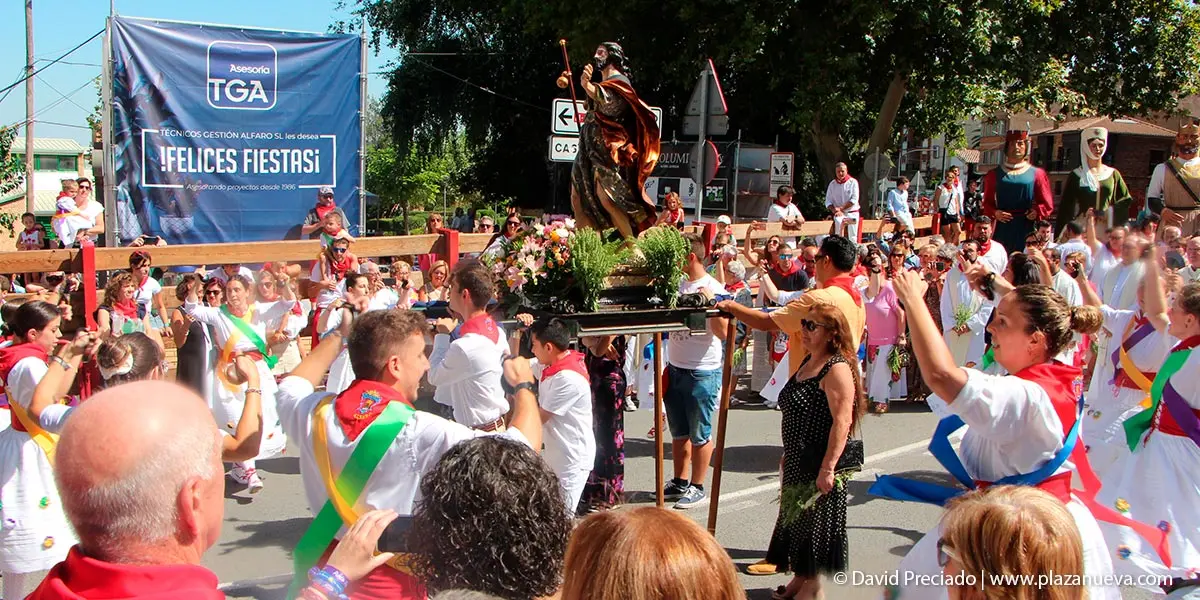 Procesi&oacute;n en honor a los patronos San Roque y San Ezequiel 1