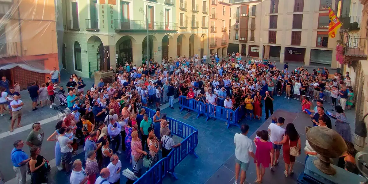 Vista panor&aacute;mica imposici&oacute;n del pa&ntilde;uelo de fiestas de Tarazona