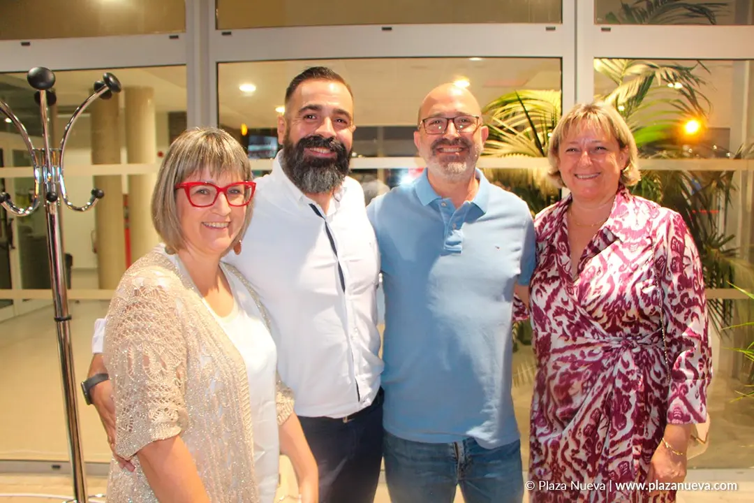 Sheila Illera, Nacho Escalada, &Oacute;scar Mart&iacute;nez y Mar&iacute;a Jos&eacute; P&eacute;rez (Grupo Axium)