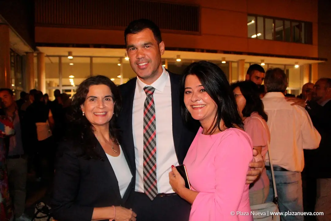 Maribel Garc&iacute;a Malo (Parlamentaria PP), Javier Garc&iacute;a (Presidente del PPN), Remedios Pablos (Gerente de AER)